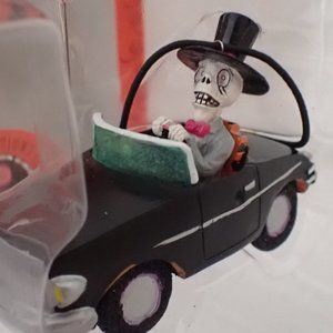 VINTAGE BOO!  Department 56 Halloween Skeleton in car Ornament/scary